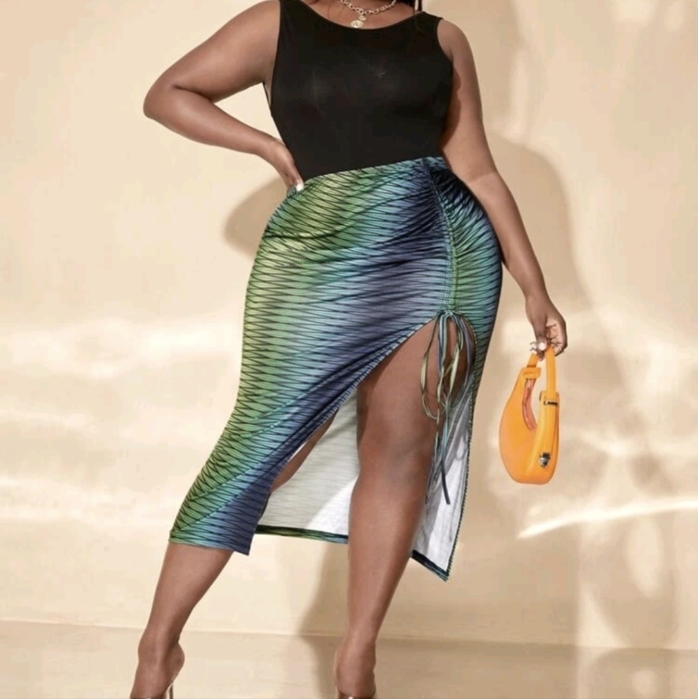 2pc Set Wrap Halter top w/ Ombre Maxi Skirt - Picture 5 of 12